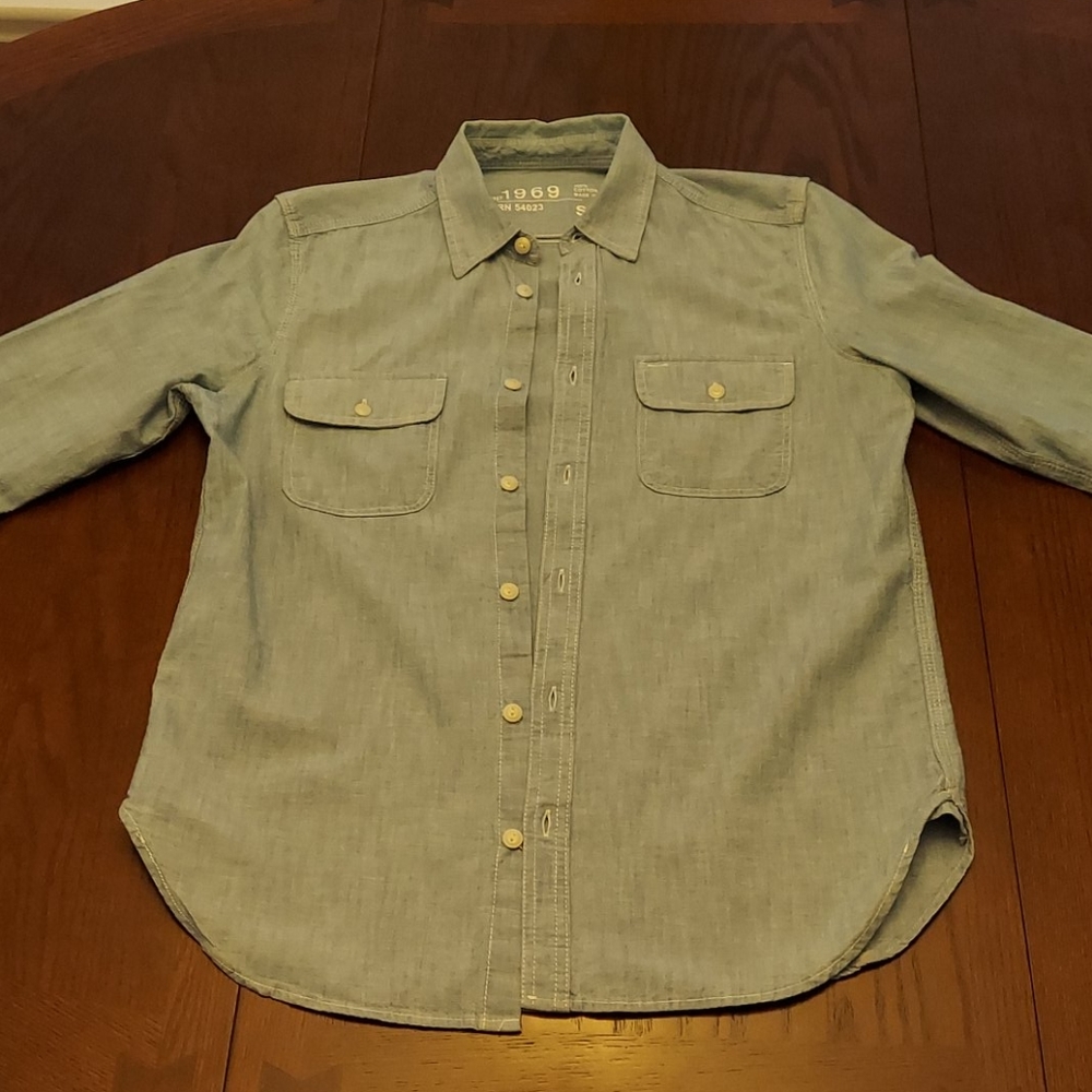 GAP Button Up